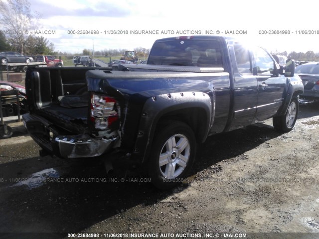 2GCEK19JX71712130 - 2007 CHEVROLET SILVERADO K1500 BLUE photo 4