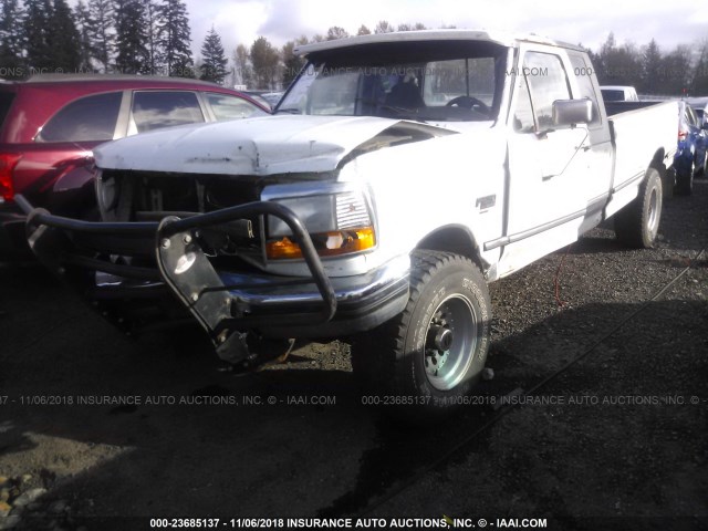 1FTHX26C0PKB66951 - 1993 FORD F250 WHITE photo 2