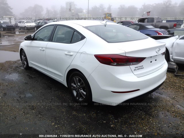 5NPD84LF9HH067776 - 2017 HYUNDAI ELANTRA SE/VALUE/LIMITED WHITE photo 3