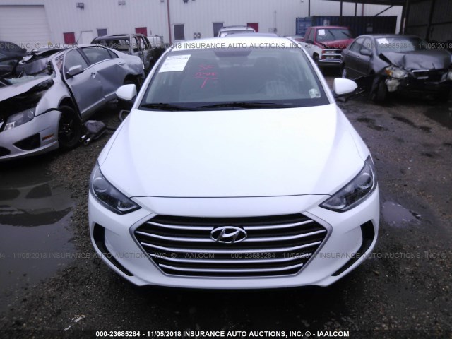 5NPD84LF9HH067776 - 2017 HYUNDAI ELANTRA SE/VALUE/LIMITED WHITE photo 6