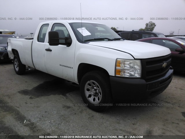 1GCEC19059E123380 - 2009 CHEVROLET SILVERADO C1500 WHITE photo 1