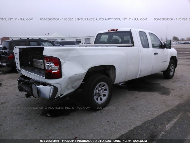 1GCEC19059E123380 - 2009 CHEVROLET SILVERADO C1500 WHITE photo 4