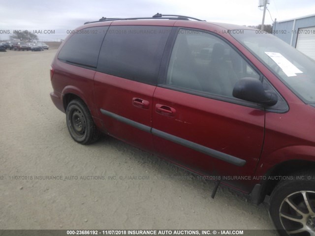 1D4GP24R65B197138 - 2005 DODGE GRAND CARAVAN SE RED photo 6