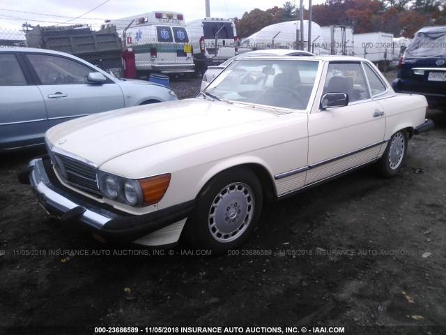 WDBBA48D8GA054606 - 1986 MERCEDES-BENZ 560 SL CREAM photo 2