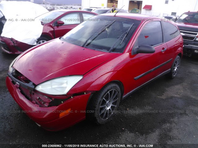 3FAFP31302R191542 - 2002 FORD FOCUS ZX3 RED photo 2