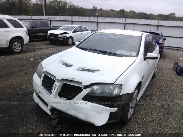 6G2EC57Y99L228815 - 2009 PONTIAC G8 GT WHITE photo 2