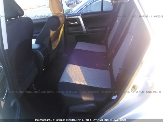 JTEBU5JR9J5555116 - 2018 TOYOTA 4RUNNER SR5 PREM/LTDL/TRAIL/TRD SILVER photo 8