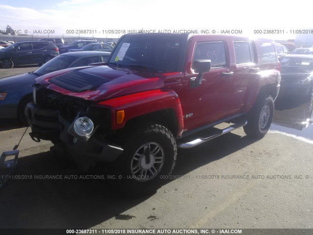 5GTDN136668100860 - 2006 HUMMER H3 RED photo 2