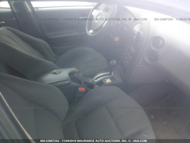 2G2WP522851157289 - 2005 PONTIAC GRAND PRIX ნაცრისფერი ფოტო 5