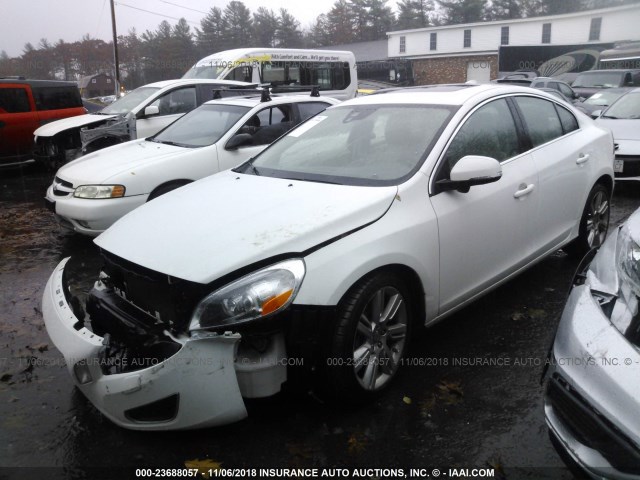 YV1902FH3C2132480 - 2012 VOLVO S60 T6 WHITE photo 2