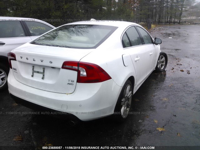 YV1902FH3C2132480 - 2012 VOLVO S60 T6 WHITE photo 4