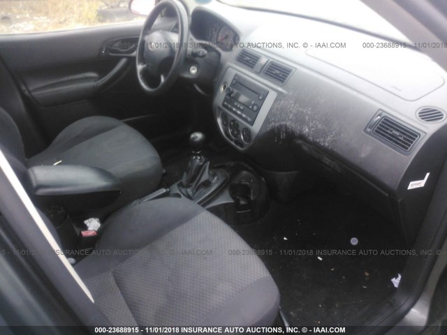 3FAFP37N15R114823 - 2005 FORD FOCUS ZX5 GRAY photo 5