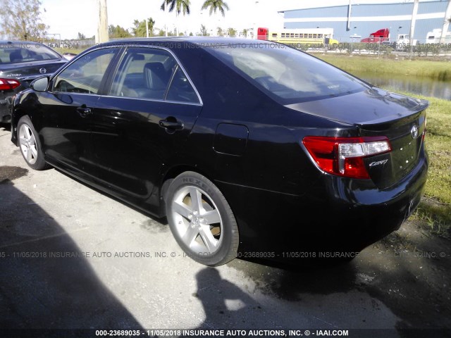 4T1BF1FK7EU327531 - 2014 TOYOTA CAMRY L/SE/LE/XLE 黑色 照片 3