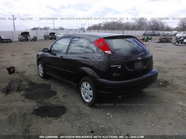 1FAFP31NX6W239763 - 2006 FORD FOCUS ZX3 BLACK photo 3