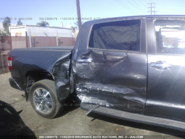 5TFAY5F14JX692959 - 2018 TOYOTA TUNDRA CREWMAX 1794/PLATINUM GRAY photo 6