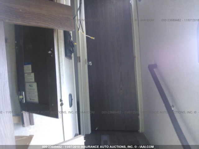 4X4FRLE26H1873649 - 2017 5TH WHEEL WRLF8289WS  Unknown photo 5