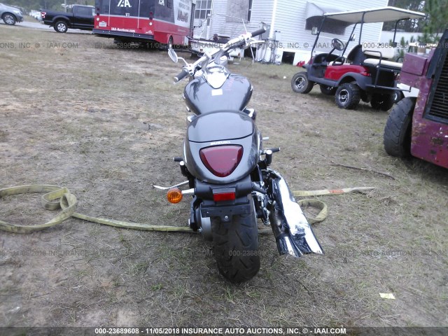 JS1VY55A6D2100167 - 2013 SUZUKI VZ1500 رمادي صورة 6