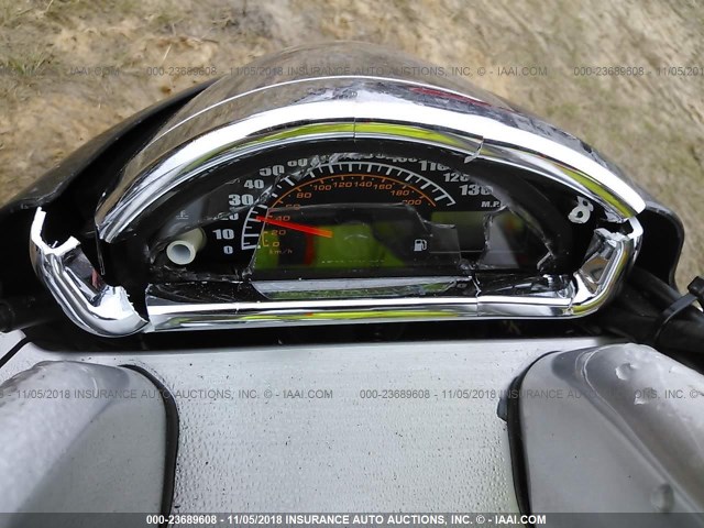 JS1VY55A6D2100167 - 2013 SUZUKI VZ1500 رمادي صورة 7