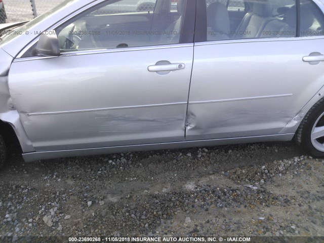 1G1ZB5E00CF154791 - 2012 CHEVROLET MALIBU LS SILVER photo 6