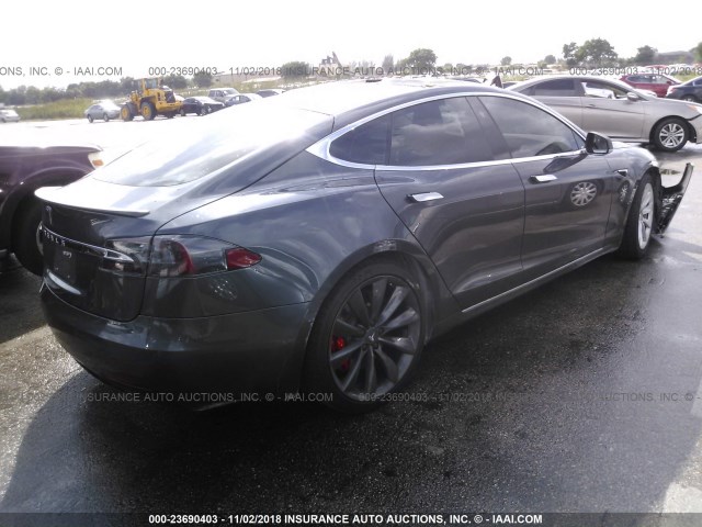 5YJSA1E42GF168192 - 2016 TESLA MODEL S GRAY photo 4