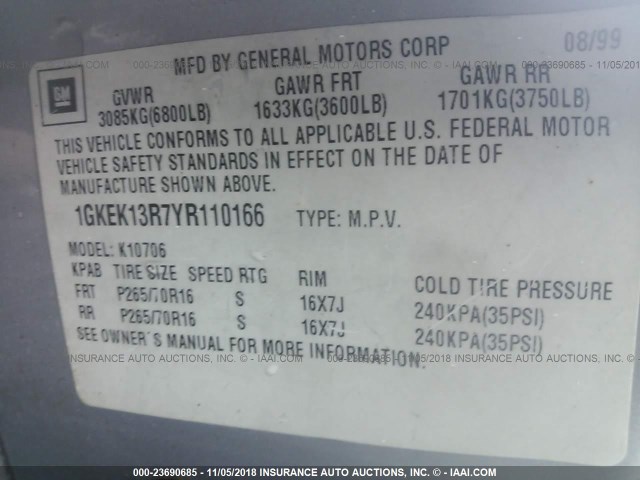 1GKEK13R7YR110166 - 2000 GMC YUKON DENALI SILVER photo 9