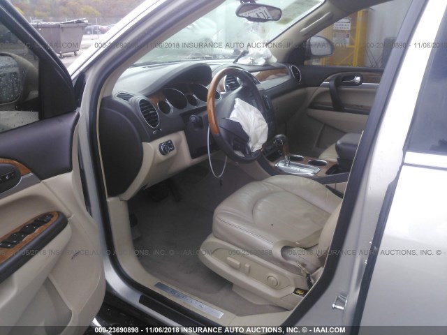 5GALRBED2AJ161912 - 2010 BUICK ENCLAVE CXL TAN photo 5