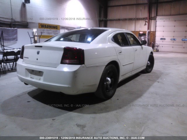 2B3KA43HX6H503457 - 2006 DODGE CHARGER SE/SXT WHITE photo 4