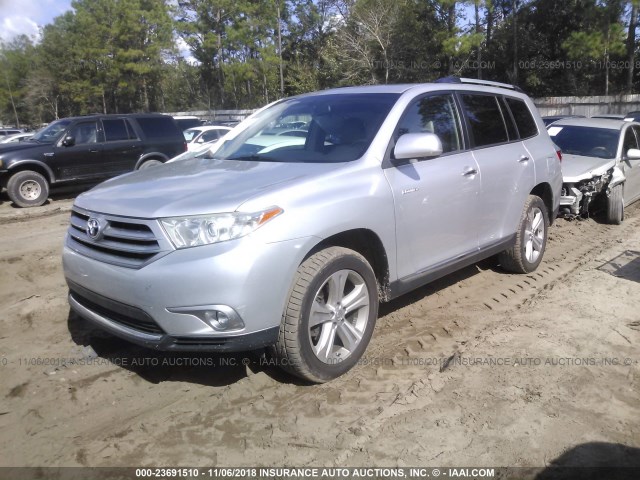 5TDYK3EH5DS123860 - 2013 TOYOTA HIGHLANDER LIMITED SILVER photo 2