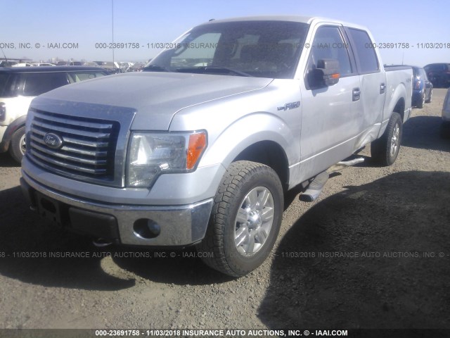 1FTFW1EF8BFC13838 - 2011 FORD F150 SUPERCREW SILVER photo 2