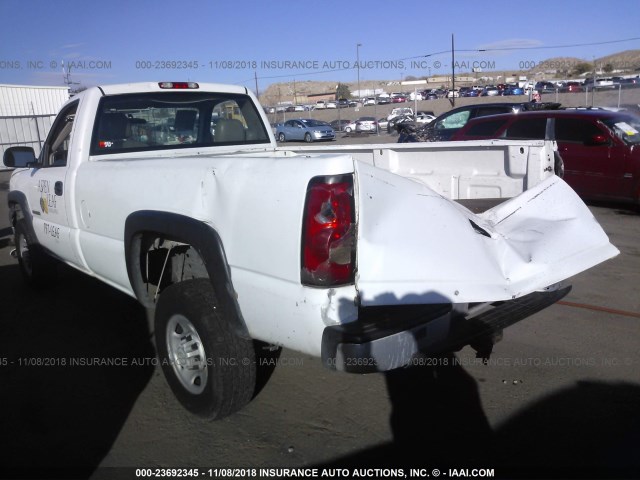 1GCHC24U66E196539 - 2006 CHEVROLET SILVERADO C2500 HEAVY DUTY WHITE photo 3