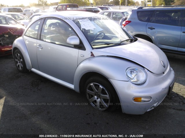 3VWDD21C7YM477928 - 2000 VOLKSWAGEN NEW BEETLE GLX SILVER photo 1