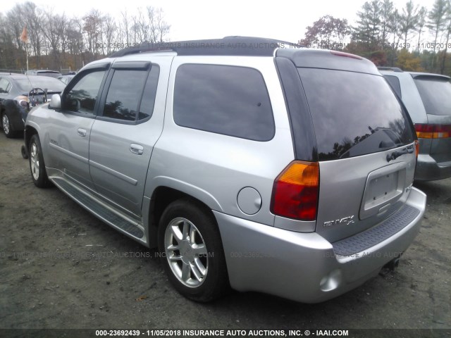 1GKET66M966125115 - 2006 GMC ENVOY DENALI XL SILVER photo 3