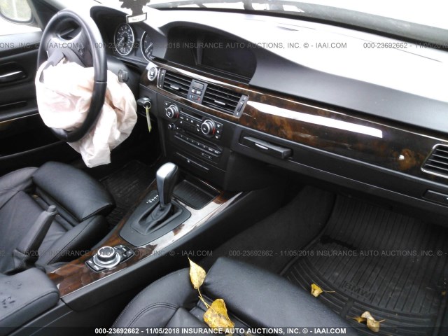 WBAPN7C50BA950448 - 2011 BMW 335 D BLACK photo 5