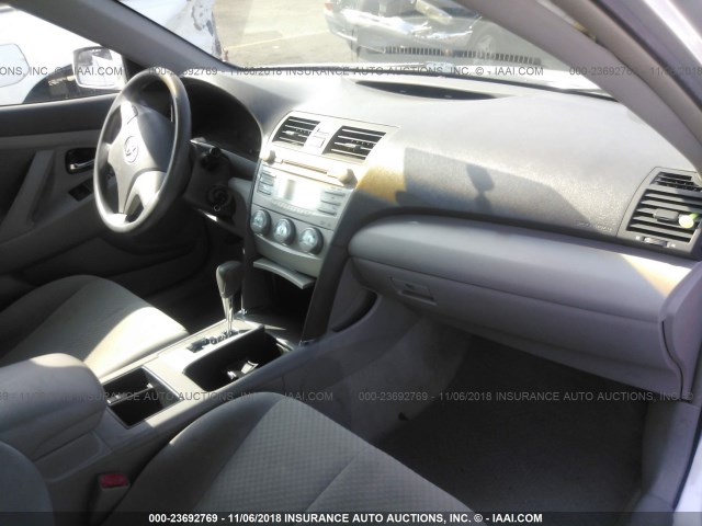 4T1BE46K07U610151 - 2007 TOYOTA CAMRY NEW GENERAT CE/LE/XLE/SE SILVER photo 5