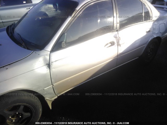 1NXBB02E4VZ555184 - 1997 TOYOTA COROLLA DX SILVER photo 6