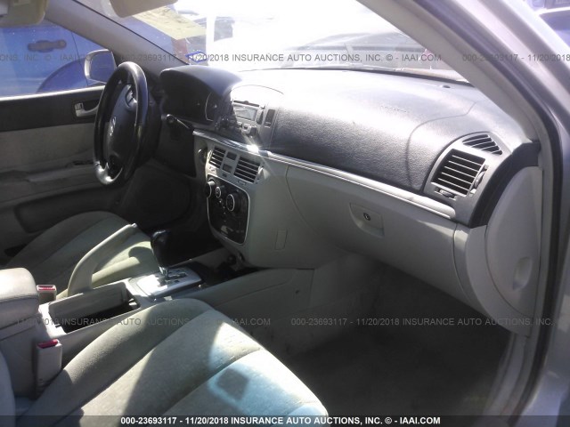 5NPEU46F66H052354 - 2006 HYUNDAI SONATA GLS/LX SILVER photo 5