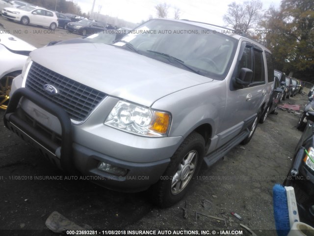 1FMFU16L44LB40803 - 2004 FORD EXPEDITION XLT GRAY photo 2