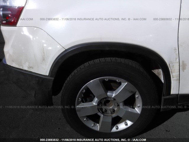 1GKER33798J190526 - 2008 GMC ACADIA SLT-2 WHITE photo 6