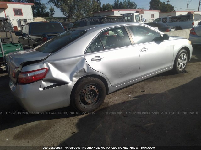 4T4BE46K39R050067 - 2009 TOYOTA CAMRY SE/LE/XLE SILVER photo 4