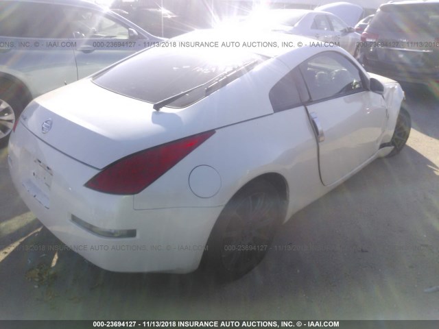 JN1AZ34D16M302751 - 2006 NISSAN 350Z COUPE WHITE photo 4