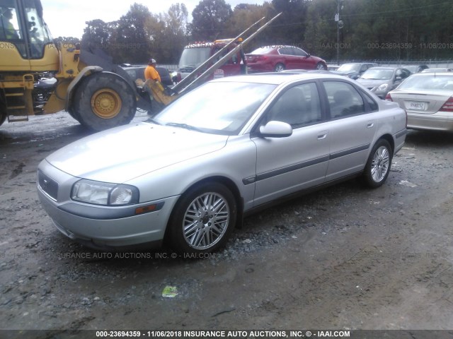 YV1TS90D311183849 - 2001 VOLVO S80 T6/EXECUTIVE SILVER photo 2