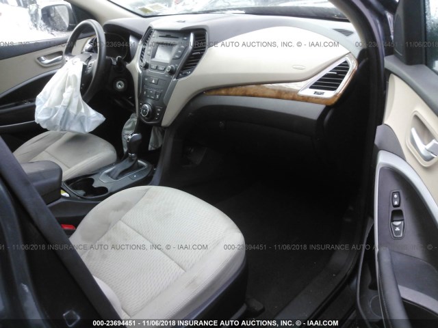 5XYZUDLB5GG324498 - 2016 HYUNDAI SANTA FE SPORT  TAN photo 5