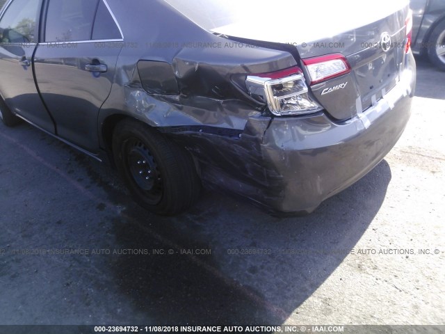 4T4BF1FK0DR311062 - 2013 TOYOTA CAMRY L/SE/LE/XLE Boz foto 6