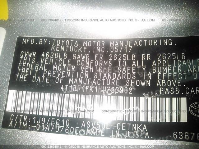 4T1BF1FK1HU793962 - 2017 TOYOTA CAMRY LE/XLE/SE/XSE SILVER photo 9