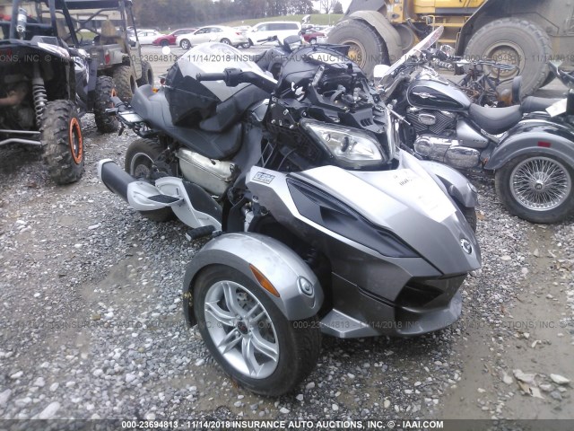 2BXJBWC1XBV001792 - 2011 CAN-AM SPYDER ROADSTER RTS SILVER photo 1