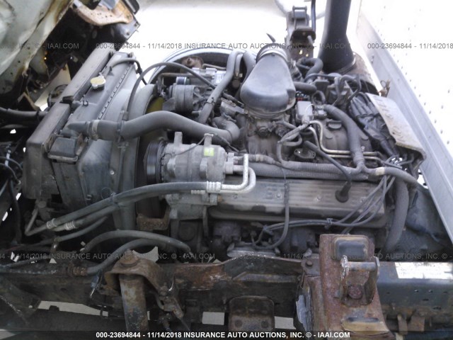 4KDC4B1RX1J800791 - 2001 GMC W4500 W45042 WHITE photo 10