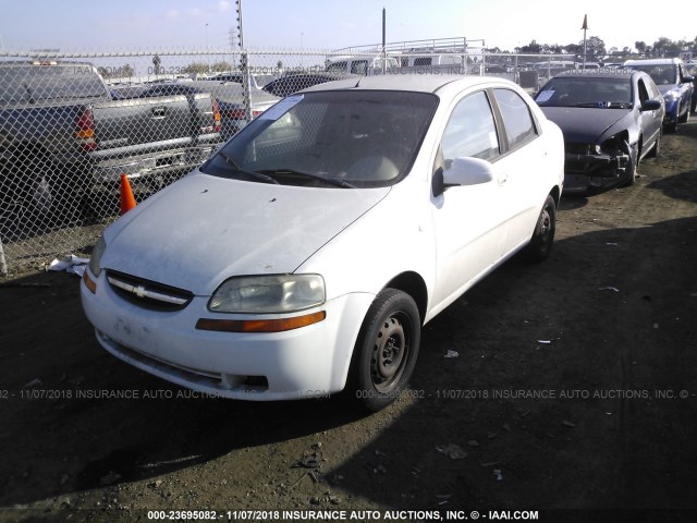 KL1TD52625B328054 - 2005 CHEVROLET AVEO LS WHITE photo 2