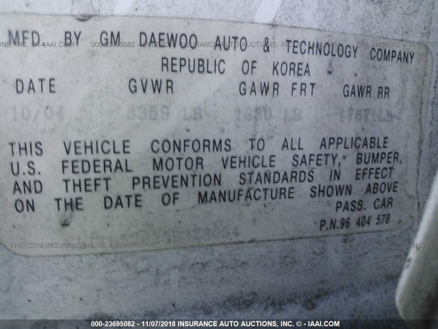 KL1TD52625B328054 - 2005 CHEVROLET AVEO LS WHITE photo 9