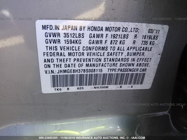 JHMGE8H37BS008115 - 2011 HONDA FIT SILVER photo 9