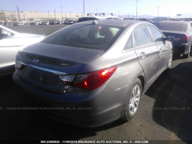 5NPEB4AC4CH405639 - 2012 HYUNDAI SONATA GLS GRAY photo 4